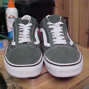 Vans off the wall unisex gray sneakers mens 7 ladies 8.5